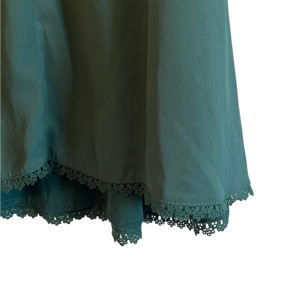 NWT Sophie Rue Forest Green Cami Blouse with Lace Trim Women’s Size Large - Picture 3 of 4
